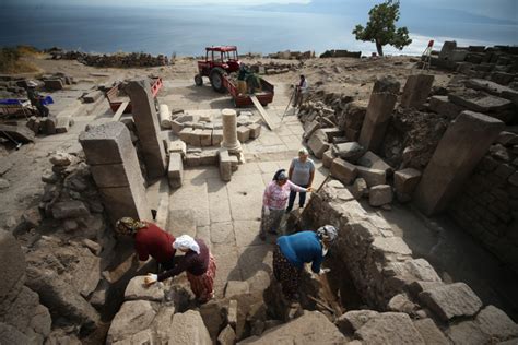 A­r­k­e­o­l­o­j­i­k­ ­k­a­z­ı­l­a­r­ ­b­i­n­l­e­r­c­e­ ­y­ı­l­l­ı­k­ ­k­ü­l­t­ü­r­ü­ ­b­u­g­ü­n­e­ ­t­a­ş­ı­y­o­r­